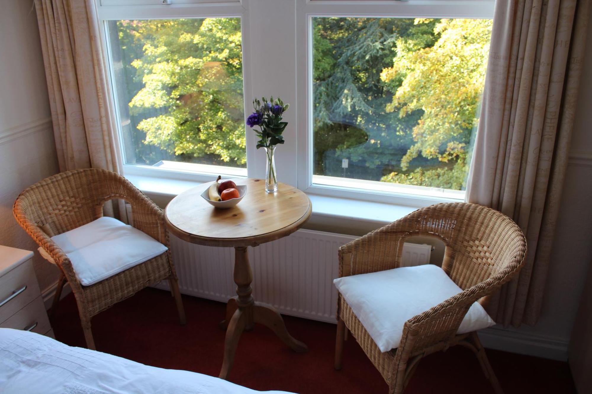 The Dales Bed & Breakfast Харогейт Екстериор снимка